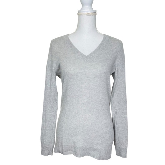 Saks Fifth Avenue Cashmere V Neck Sweater Small - Picture 3 of 9